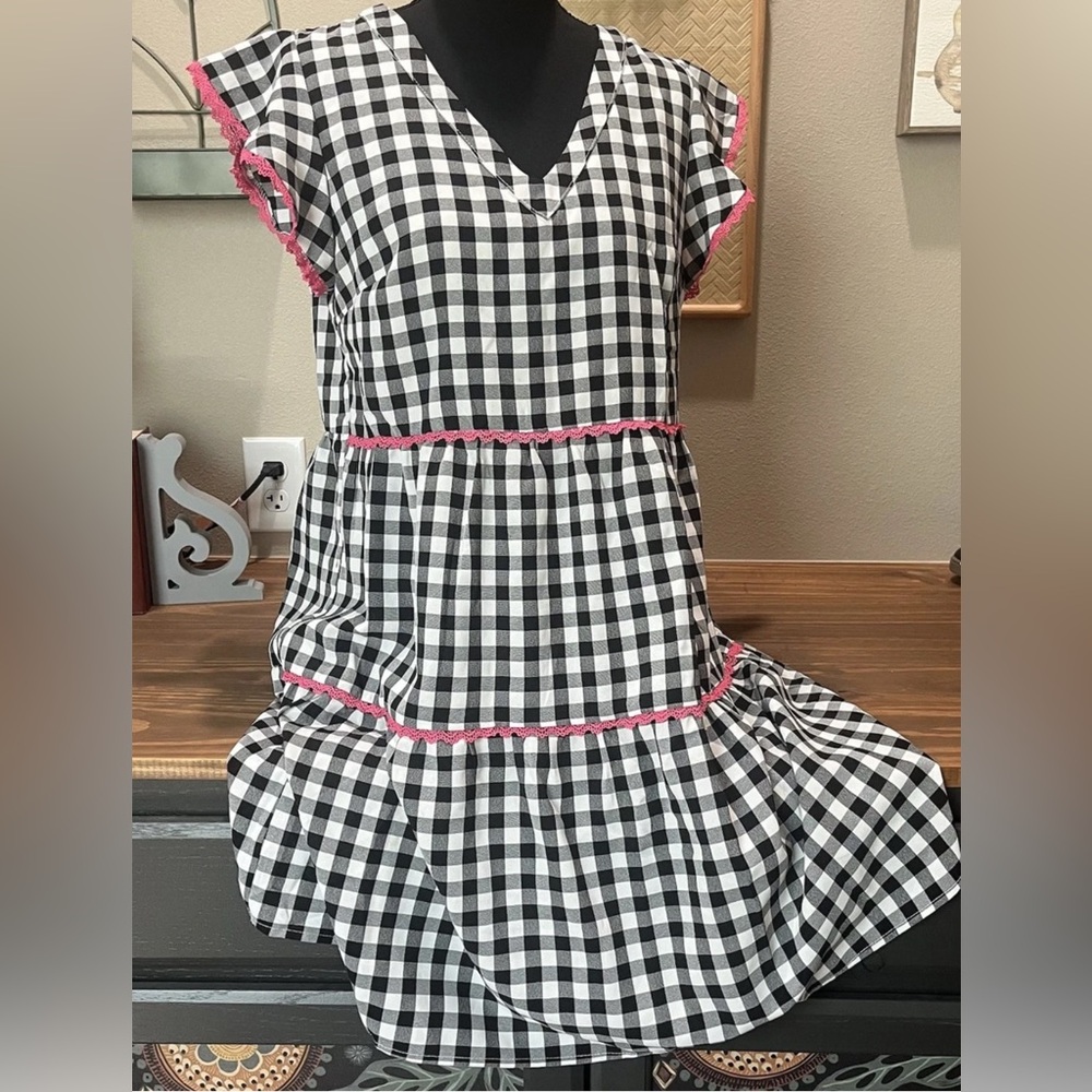 Andree by UNIT Black/White Gingham Kentucky Derby Dress Size Med NWOT